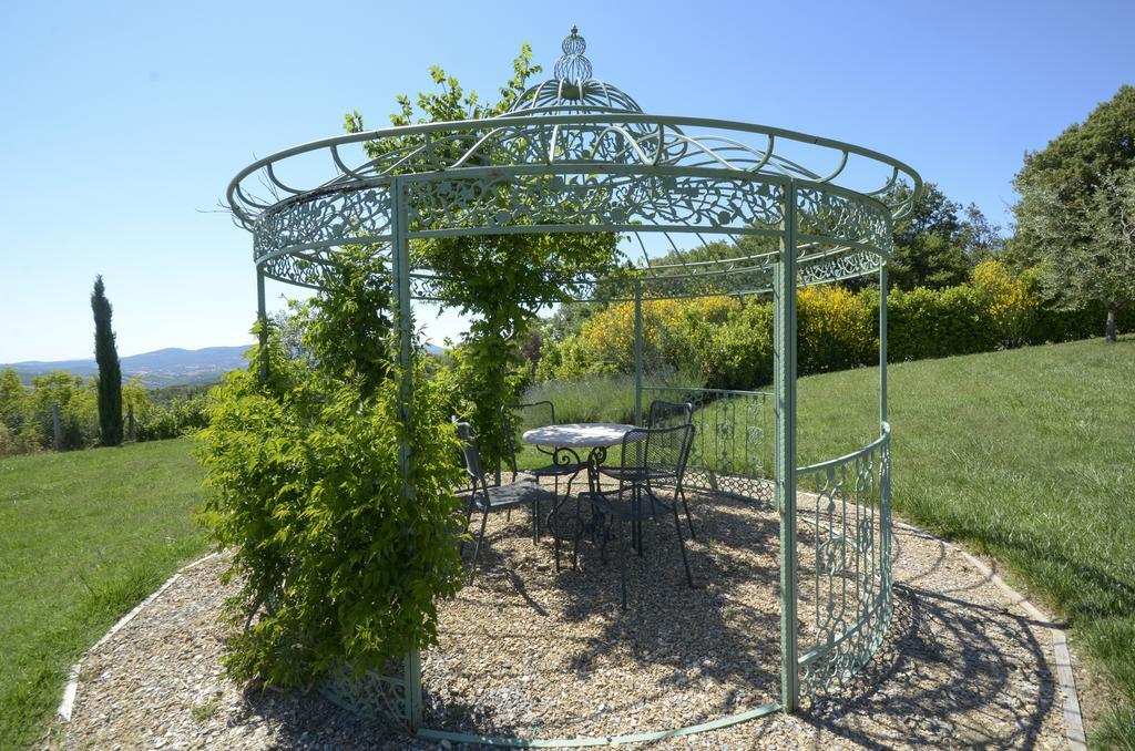 Podere Carceroni Poggi del Sasso エクステリア 写真